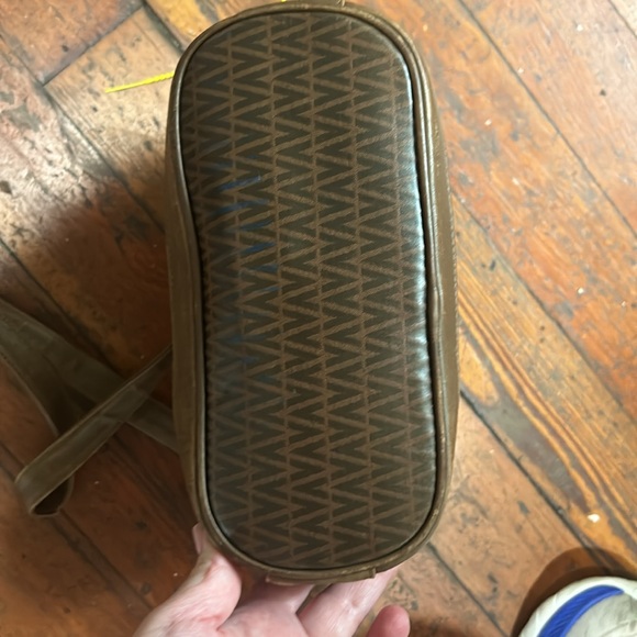 Valentino Vintage Shoulder Bag - Picture 4 of 12